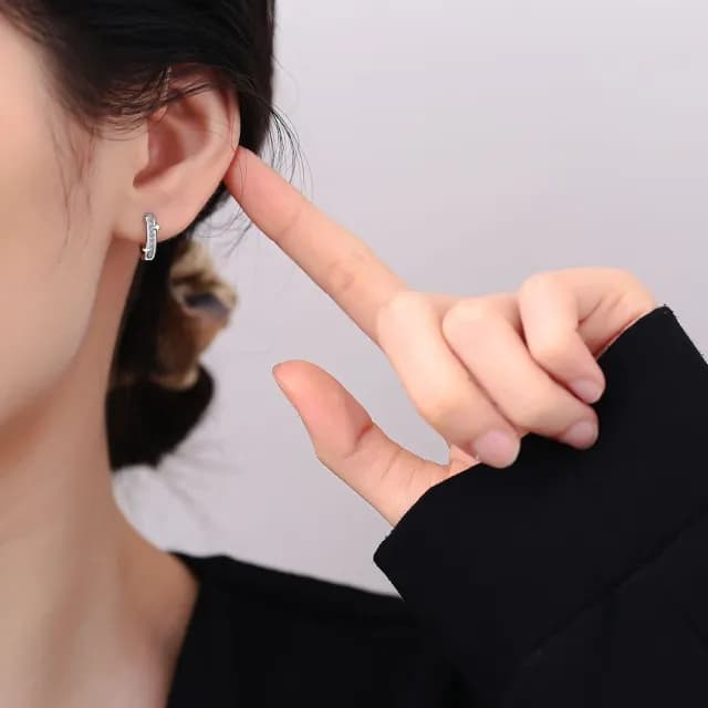 【Emi 艾迷】韓系星綴銀河環繞鋯石微鑲925銀針 耳環 耳扣