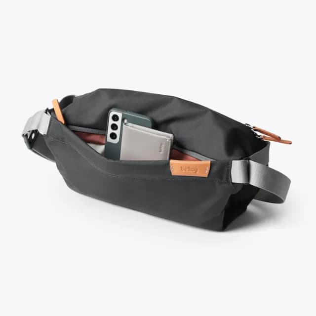 【Bellroy】Sling 出國隨身包 斜背包 小包 禮物 送禮 推薦(灰黑色)