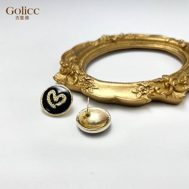【Golicc】法式 輕奢 復古 愛心 耳釘(母親節 生日 情人節 飾品 耳釘 耳飾 耳墜 禮物)