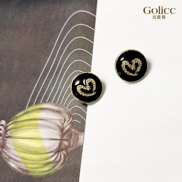 【Golicc】法式 輕奢 復古 愛心 耳釘(母親節 生日 情人節 飾品 耳釘 耳飾 耳墜 禮物)