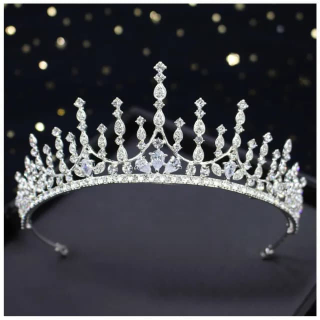 【在逃公主】白水晶氣質新娘皇冠(兒童 生日派對 拍攝道具 髮飾 頭飾 裝飾品 髮箍 小花童 婚禮禮服)
