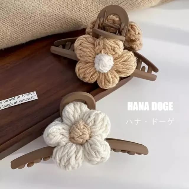 【HANA DOGE ハナ・ドーゲ】小清新復古藝文風針織編織花朵磨砂霧面鯊魚夾髮夾(聖誕節禮物.交換禮物)