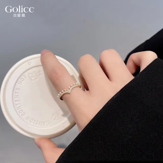 【Gulicc】戒指 日韓 V型 珍珠 鋯石 指環(雙11 聖誕節 生日 造型戒 食指戒 尾戒 禮物)