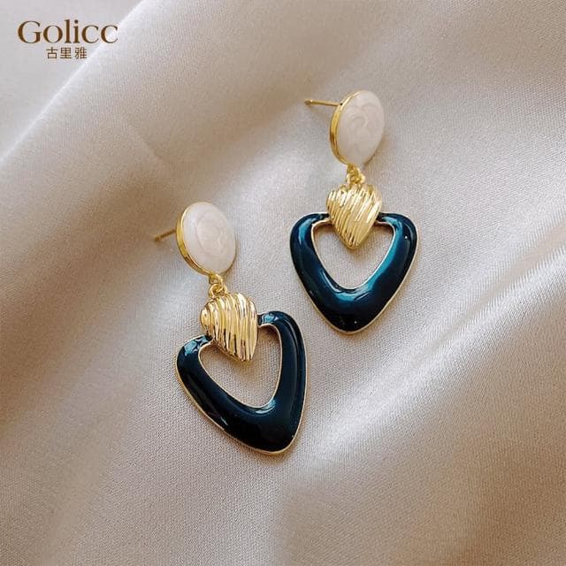 【Golicc】耳環 復古 愛心(618 七夕 情人節 生日 飾品 耳釘 耳飾 耳墜 禮物)