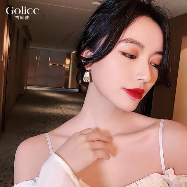 【Golicc】耳環 簡約 亮片(七夕 情人節 生日 飾品 耳釘 耳飾 耳墜 禮物)
