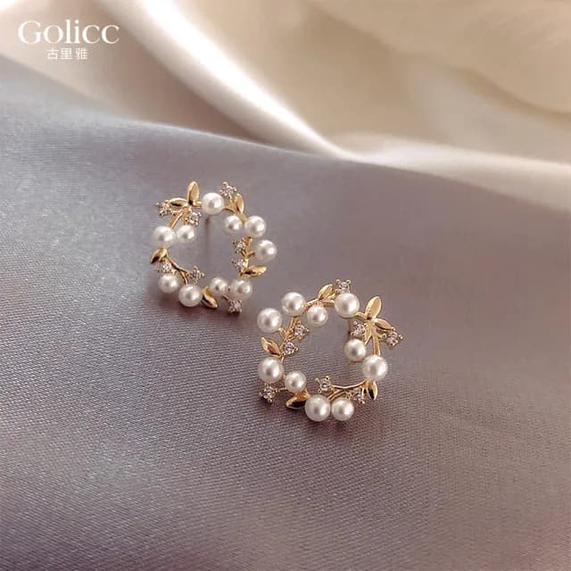 【Golicc】耳環 簍空 花朵 珍珠(七夕 情人節 生日 飾品 耳釘 耳飾 耳墜 禮物)