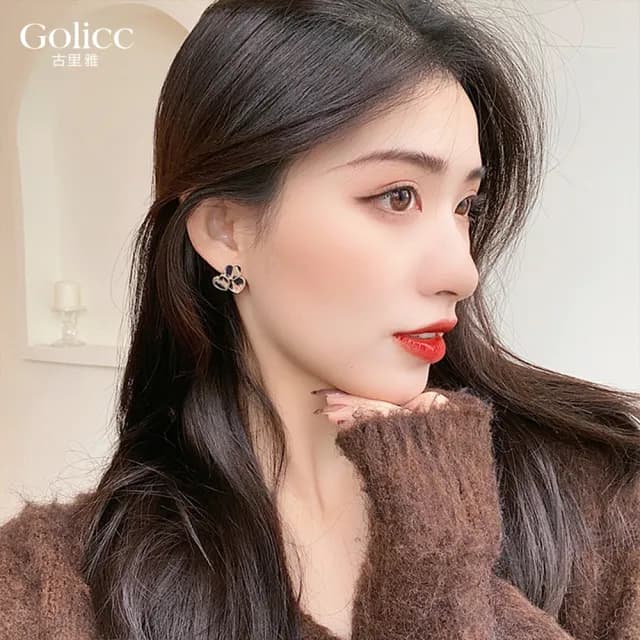【Golicc】耳環 韓國 復古 豹紋 小愛心(七夕 情人節 生日 飾品 耳釘 耳飾 耳墜 禮物)
