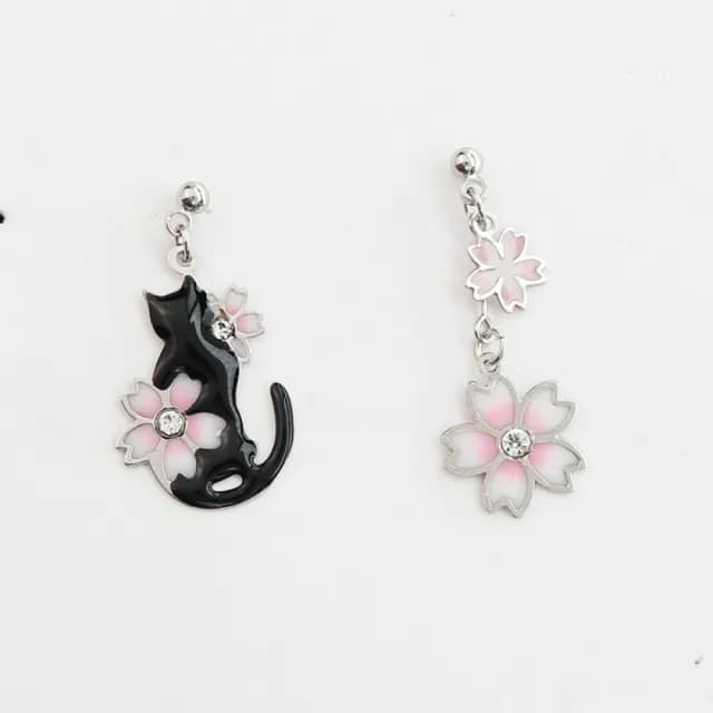 【海藍樂木珠寶 La Morongo Jewelry】S925銀日系櫻花貓咪氣質耳夾(S925銀 耳夾 日系 氣質)