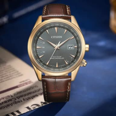 【CITIZEN 星辰】GENTS 萬年曆 Eco-Drive光動能電波對時腕錶 手錶 畢業 禮物 推薦(CB0273-11H)