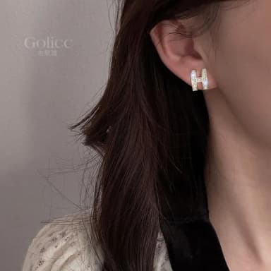 【Golicc】耳環 韓國 滿鑽 H字母(七夕 情人節 生日 飾品 耳釘 耳飾 耳墜 禮物)