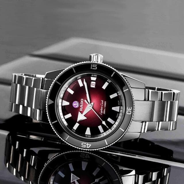 【Rado 雷達表】庫克船長 紅黑限定款 300米潛水自動機械錶-42mm R03推薦 新年 禮物 推薦(R32105353)