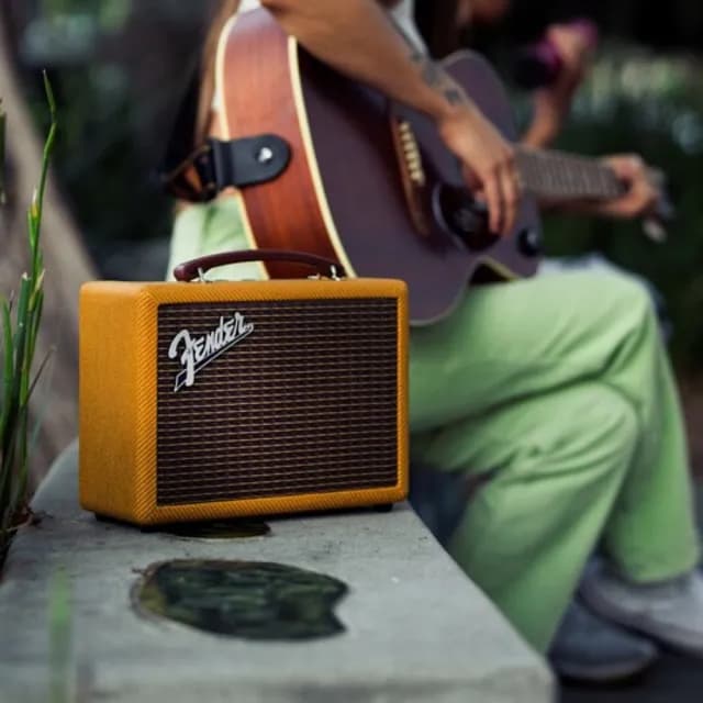 【Fender】INDIO 2 四單體60W 藍牙音響喇叭 速充/AAC/SBC/多台串連(黃色斜紋 Indio2 台灣原廠保固)