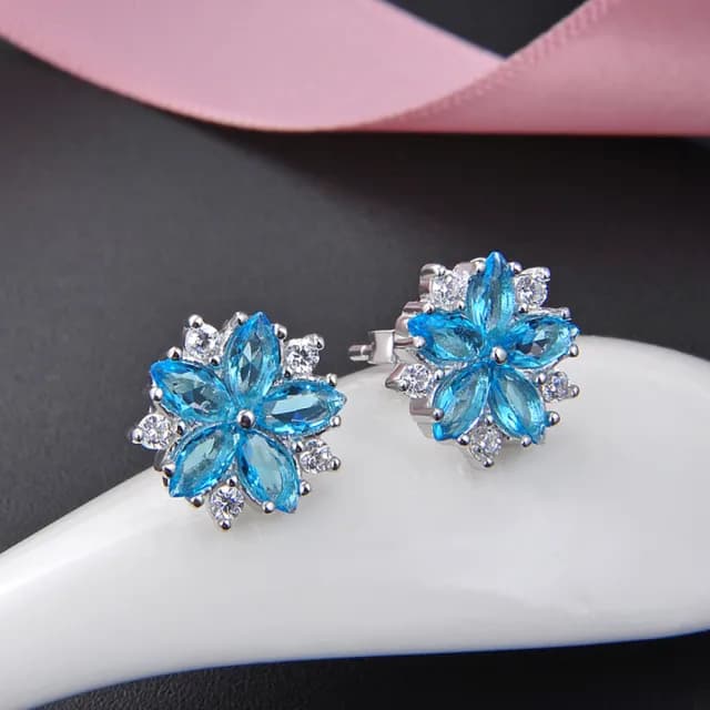 【925 STARS】純銀925閃鑽藍色水晶花朵造型耳環(純銀925耳環 水晶耳環 花朵耳環)