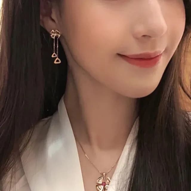 【Emi 艾迷】淚之女王 金智媛同款 點鑽花朵 流蘇 925銀針 耳環(韓劇 淚之女王 金智媛同款)