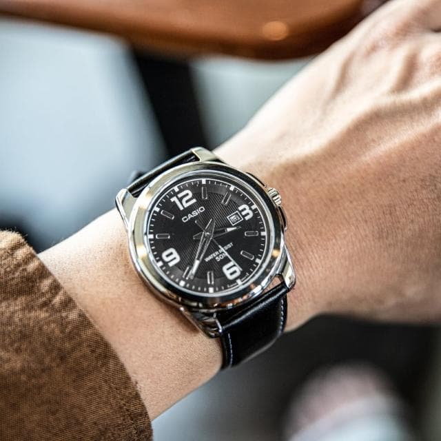 【CASIO 卡西歐】簡約商務皮革指針錶(MTP-1314L)