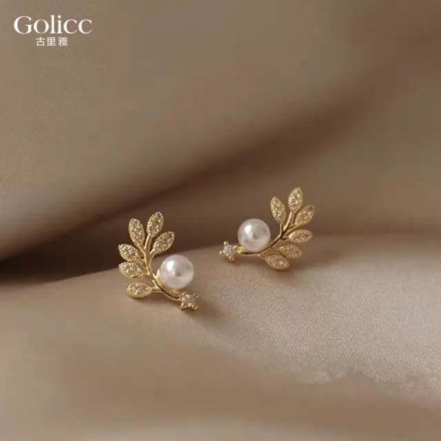 【Golicc】耳環 輕奢 金色樹葉 珍珠耳環(七夕 情人節 生日 飾品 耳釘 耳飾 耳墜 禮物)