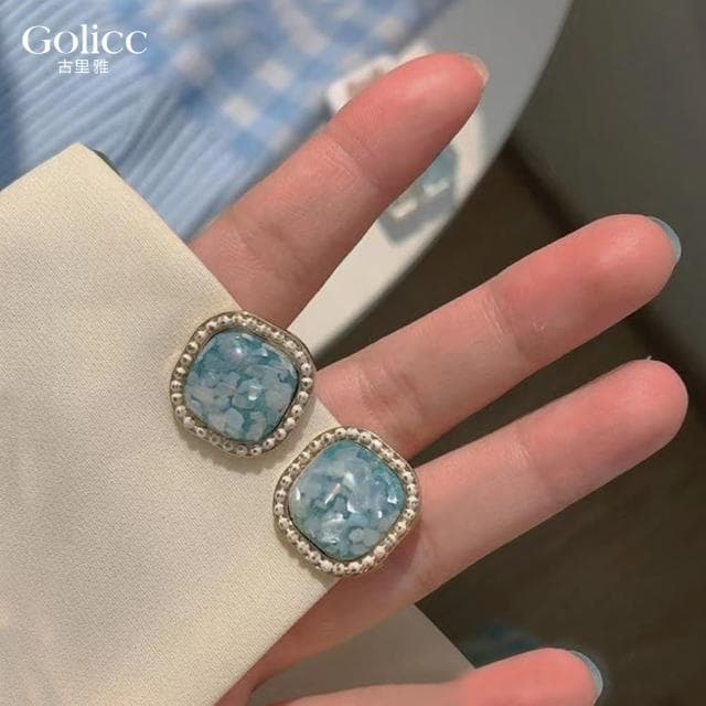 【Golicc】耳環 復古淡藍琥珀 貝殼碎片(母親節 生日 情人節 飾品 耳釘 耳飾 耳墜 禮物)