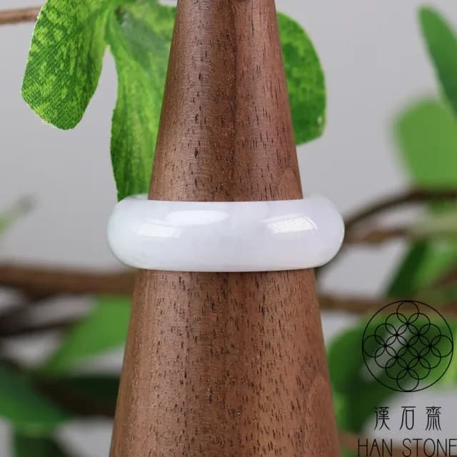 【漢石齋】情人節禮物 天然翡翠A貨 全玉戒指 白翡種(版寬隨機出貨)
