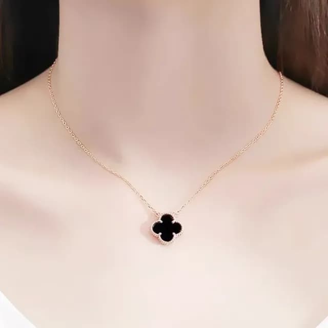 【飾品小屋】韓版四葉草雙面項鍊(雙色 鈦鋼 幸運草 女朋友 飾品 穿搭)