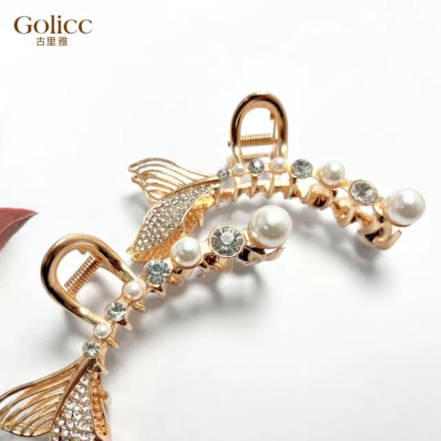 【Gulicc】髮夾 珍珠鑲鑽 美人魚尾髮夾 抓夾(雙11 聖誕節 生日 髮飾 頭飾 鯊魚夾 抓夾 禮物)