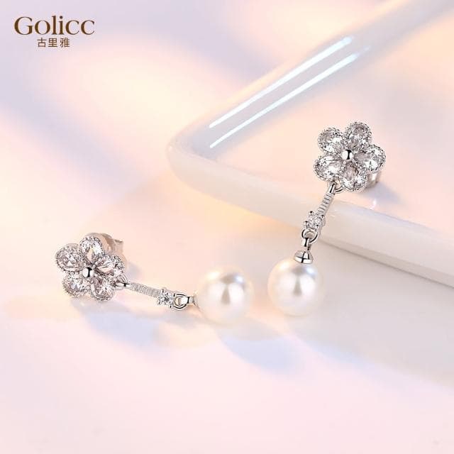 【Golicc】耳環 典雅花朵 垂墜珍珠(母親節 生日 情人節 飾品 耳釘 耳飾 耳墜 禮物)