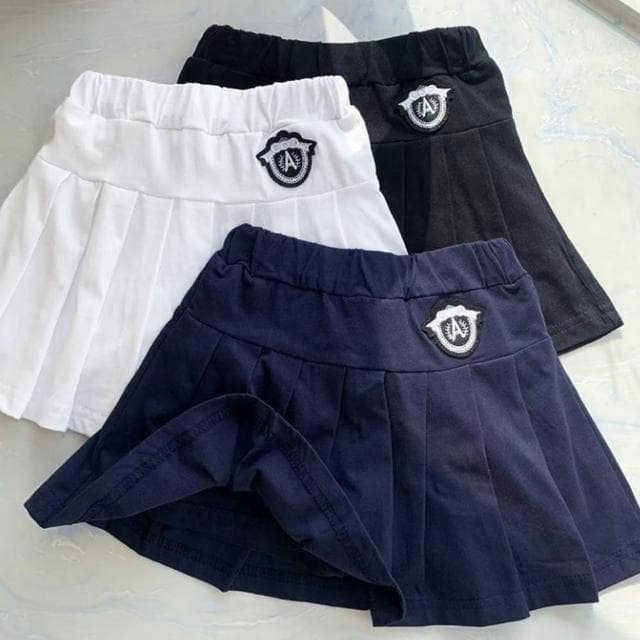 【橘魔法】學院風刺繡勳章棉質百褶裙(內有安全褲 褲裙 短裙 大童 女童 制服 兒童 童裝)