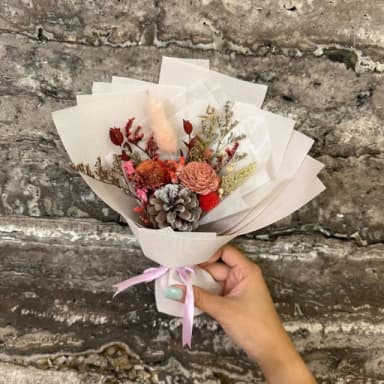 【A-ONE 匯旺】天然松果花束 索拉擴香花 畢業禮物 永生花束 乾燥花 太陽玫瑰花束