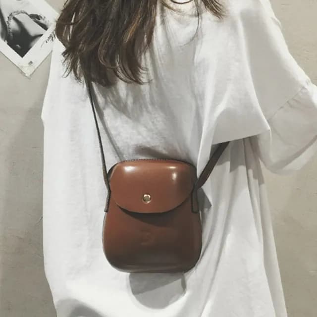 【MoonDy】情人節禮物 包包 包包女 側背包 小包包 馬鞍包 側背小包 白色包包 韓國小包 皮革包包 硬殼包 兒