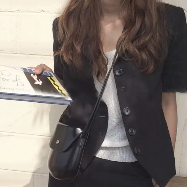 【LEEHER】小包包/馬鞍包/包包女/側背包/側背小包/白色包包/韓國小包/皮革包包/兒童小包包