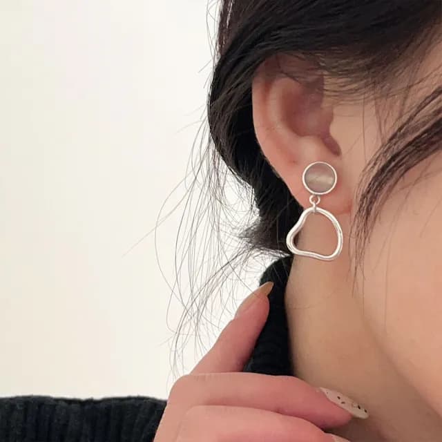 【LEEHER】愛心耳扣 日本耳環 抗過敏耳環 愛心耳環 耳飾 女生耳環 東大門耳環 耳釘 耳環