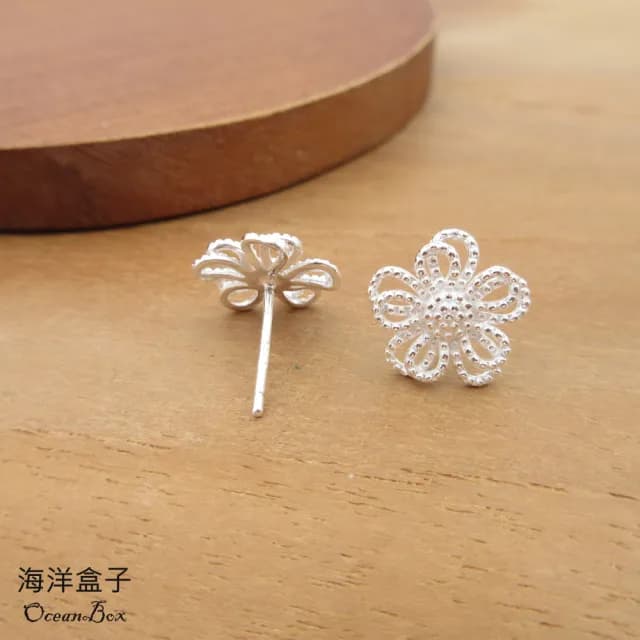 【海洋盒子】甜美可愛點點雛菊花朵925純銀耳環(貼耳耳環)