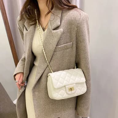 【MoonDy】小方包 側背包 小金球包包 鏈條包 側背小包包 羊皮小包包 小香風包包 菱格包包 白色包包 禮物