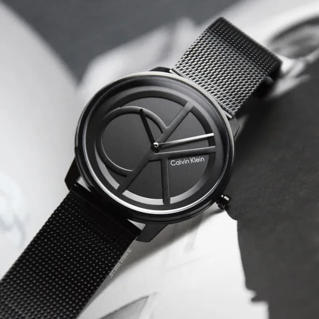 【Calvin Klein 凱文克萊】黑色系經典大CK logo 低調氣質 米蘭帶錶帶 手錶 CK錶 39mm 雙11(25200028)