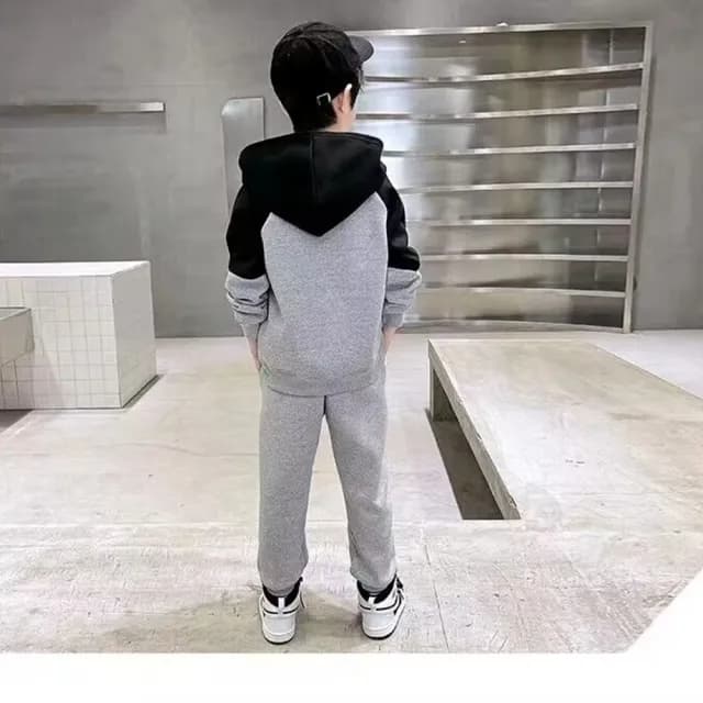 【小衣衫童裝】中大童春秋季數字8拉鍊連帽長袖上衣長褲套裝(1130904)