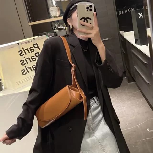 【LEESA】情人節禮物 復古女包\歐美風\腋下包\休閒包包\斜背包\小包包\簡約包包\包包\側背包\法棍包\防水包
