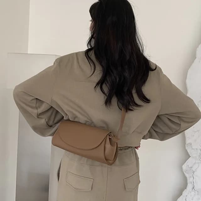 【LEESA】情人節禮物 復古女包\歐美風\腋下包\休閒包包\斜背包\小包包\簡約包包\包包\側背包\法棍包\防水包