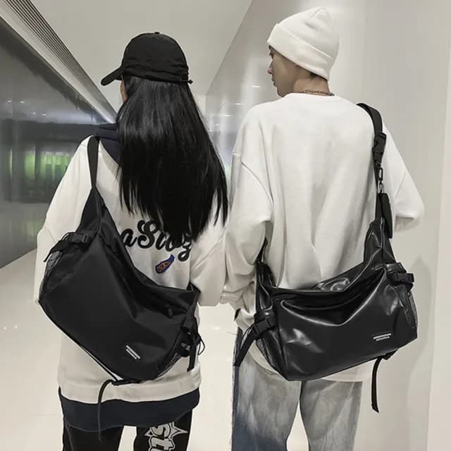 【SUNORO】父親節禮物 日系潮流男士休閒斜背包 大容量單肩包 戶外運動騎行斜肩包(側背包/斜肩包