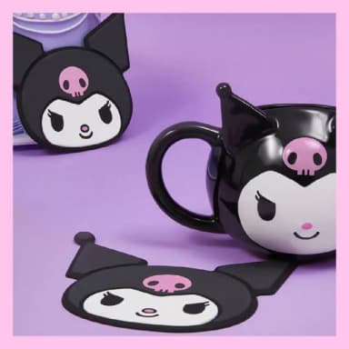 【SANRIO 三麗鷗】酷洛米Kuromi耐熱杯墊矽膠行李吊牌票卡皮革零錢包(粉黑兒童女兒生日禮物女友新年送禮)