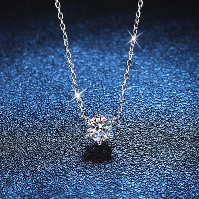 【WINGS】項鍊 一克拉《燦星雅沁》八心八箭 精鍍白K金(單鑽 七夕 情人節 女生禮物送禮 生日)