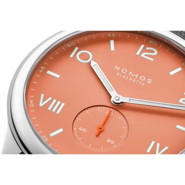 【NOMOS】Club系列 手動上鍊 小秒針 時尚機械腕錶 畢業禮物 送禮 推薦 38.5mm(725)