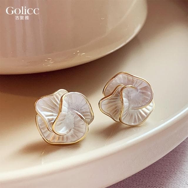 【Golicc】高級感金邊立體花耳環(母親節 生日 情人節 飾品 耳釘 耳飾 耳墜 禮物)