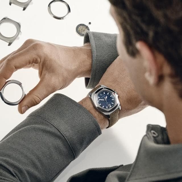 【VICTORINOX 瑞士維氏】I.N.O.X. Automatic機械錶套組 41mm 送禮推薦(VISA-242018.1)