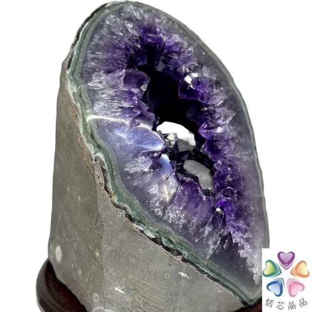 【恬芯晶品】M11頂級烏拉圭帝王紫水晶開運招財(辦公室消磁淨化風水財運財位招貴人紫晶鎮禮物補財庫)