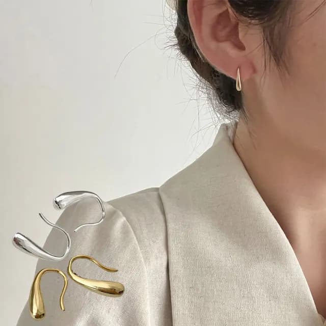 【MoonDy】情人節禮物 耳環 925 純銀耳環 耳飾 正韓耳環 金色耳環 韓國飾品 耳勾 個性耳環 水滴耳環 女生禮