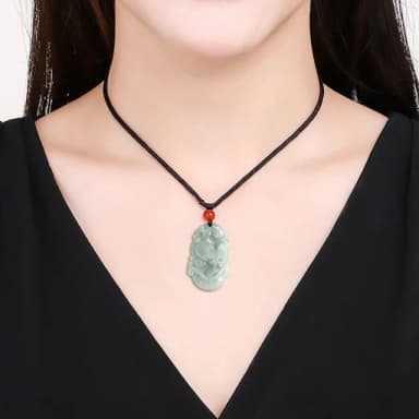 【MoonDy】翡翠 飾品 吊墜 玉石項鍊 招財納福 保平安 翡翠項鍊 十二生肖 情侶項鍊 男女同款 小禮物 禮物