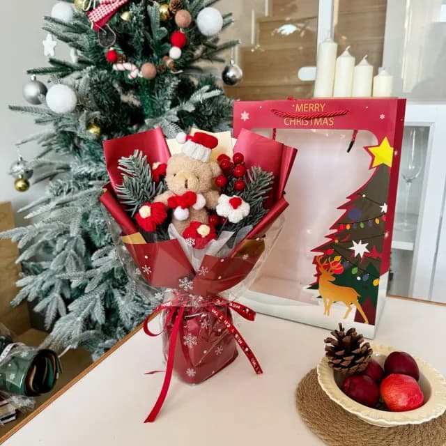 【天使愛美麗】創意聖誕針織 玩偶花束 小熊花束(聖誕禮物 發光禮物 交換禮物 畢業禮物)