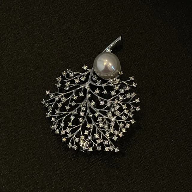 【Penny珮妮】聖誕樹鑲嵌珍珠胸針吊墜兩用(母親節禮物/交換禮物/送女友/送閨蜜/生日禮物/情人節)