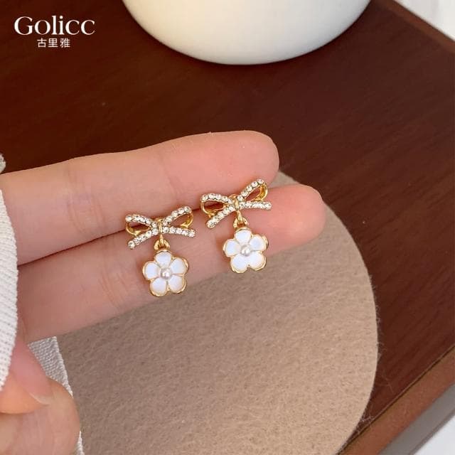 【Golicc】耳環 滿鑽蝴蝶結花朵(母親節 生日 情人節 飾品 耳釘 耳飾 耳墜 禮物)