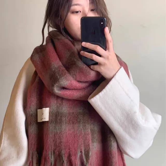 【MoonDy】羊毛圍巾 馬海毛圍巾 超親膚 大圍巾 披肩 不刺膚 小臉神器 粉色圍巾 加厚圍巾 格紋圍