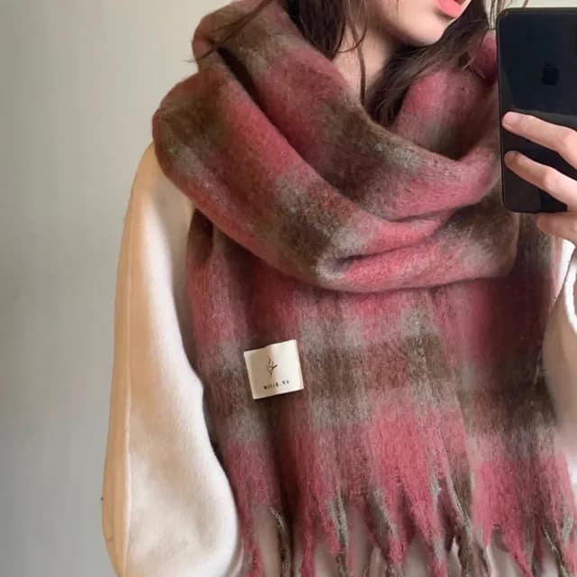 【MoonDy】羊毛圍巾 馬海毛圍巾 超親膚 大圍巾 披肩 不刺膚 小臉神器 粉色圍巾 加厚圍巾